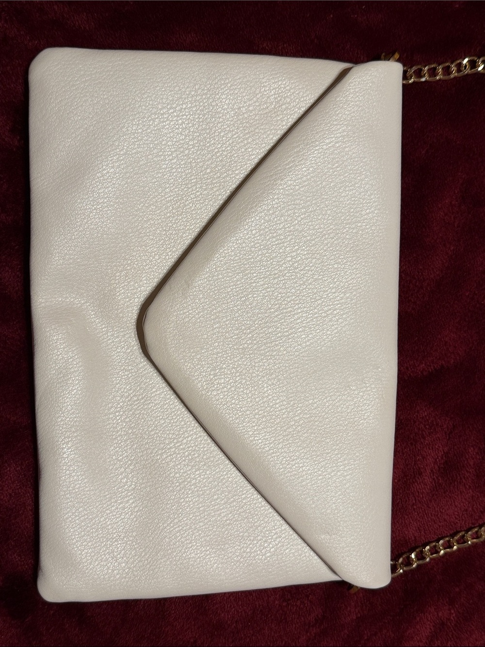 Women’s Cream Envelope Crossbody Bag with Gold Chain - Picture 4 of 6